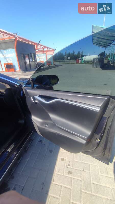 Ліфтбек Tesla Model S 2013 в Житомирі