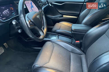 Лифтбек Tesla Model S 2018 в Ровно