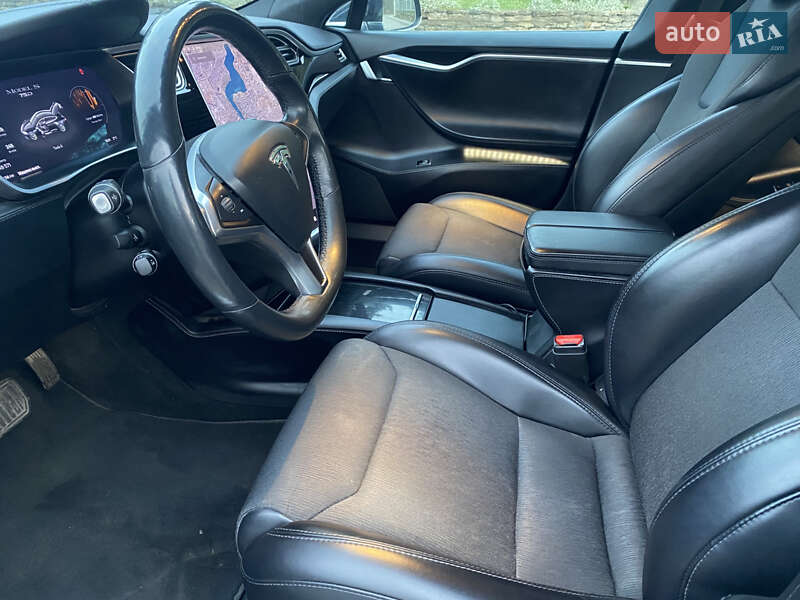 Лифтбек Tesla Model S 2018 в Ровно фото 6 Лифтбек Tesla Model S 2018 в Ровно