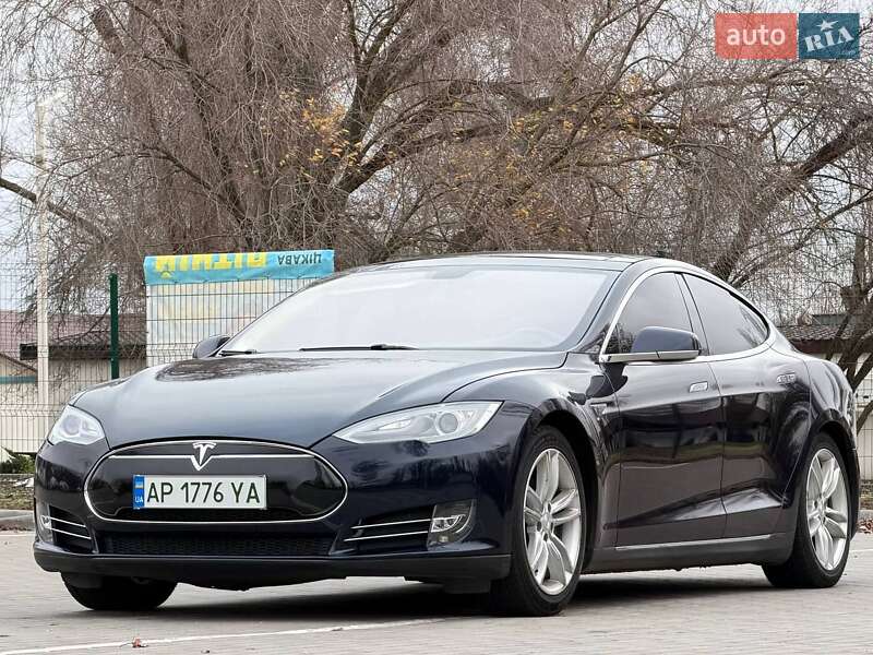 Лифтбек Tesla Model S 2013 в Запорожье фото 4 Лифтбек Tesla Model S 2013 в Запорожье