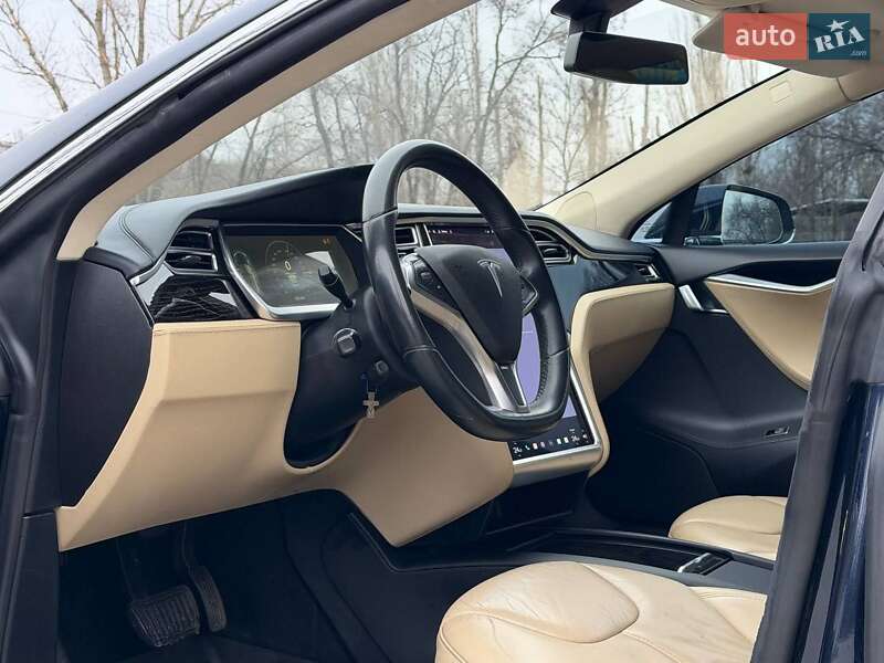 Лифтбек Tesla Model S 2013 в Запорожье фото 14 Лифтбек Tesla Model S 2013 в Запорожье