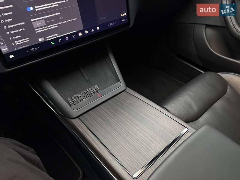 Лифтбек Tesla Model S 2021 в Львове фото 94 Лифтбек Tesla Model S 2021 в Львове