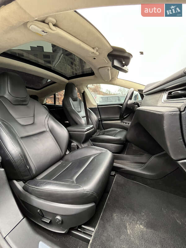 Лифтбек Tesla Model S 2014 в Львове фото 17 Лифтбек Tesla Model S 2014 в Львове