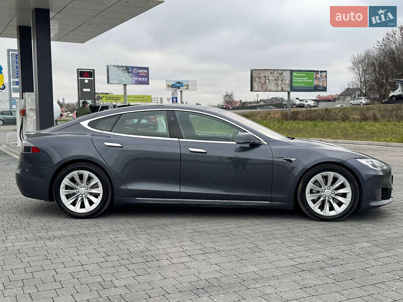 Лифтбек Tesla Model S 2017 в Львове фото 13 Лифтбек Tesla Model S 2017 в Львове