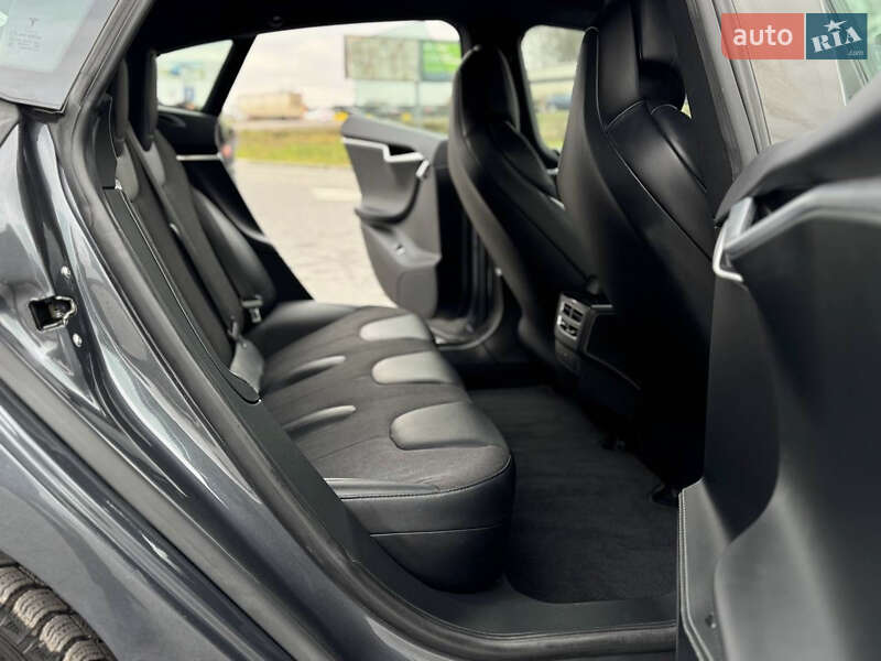 Лифтбек Tesla Model S 2017 в Львове фото 37 Лифтбек Tesla Model S 2017 в Львове