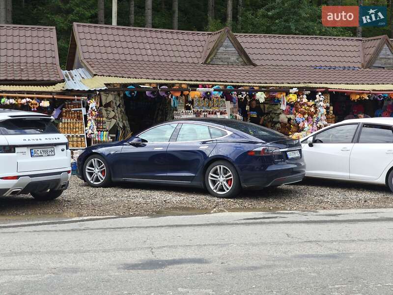 Лифтбек Tesla Model S 2014 в Ирпене