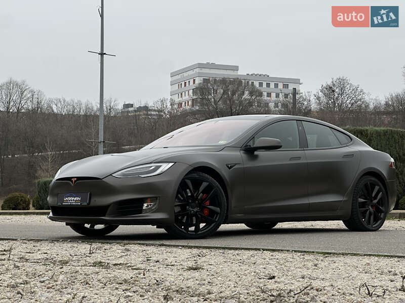 Лифтбек Tesla Model S 2018 в Днепре
