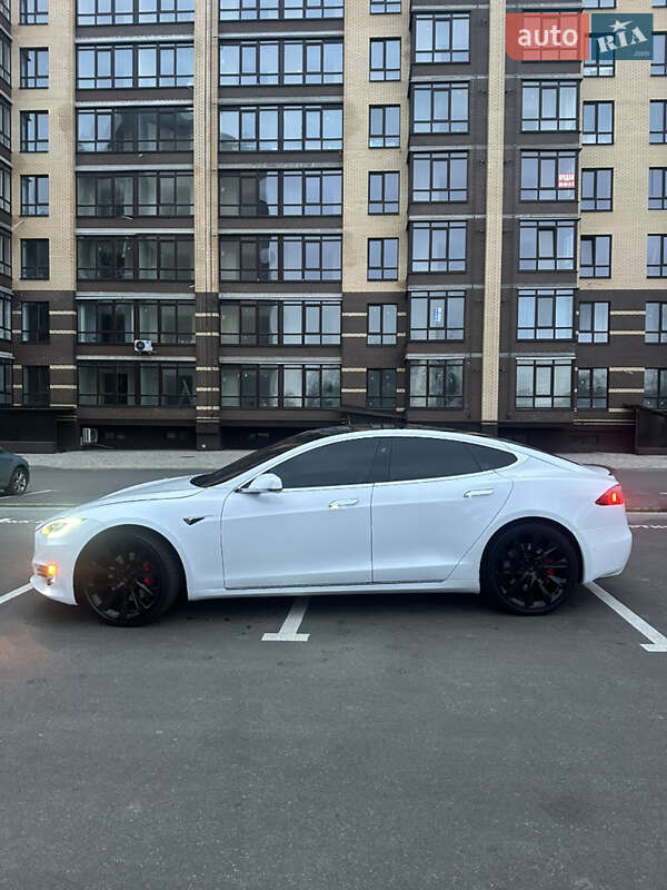 Лифтбек Tesla Model S 2020 в Чернигове фото 5 Лифтбек Tesla Model S 2020 в Чернигове