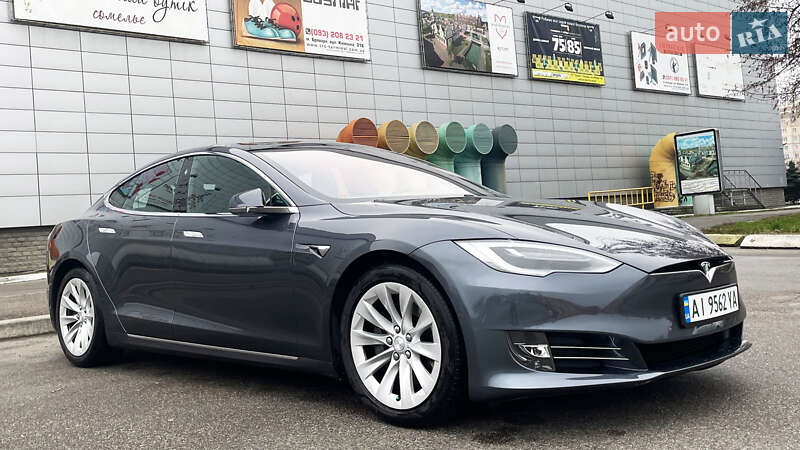 Лифтбек Tesla Model S 2018 в Киеве фото 2 Лифтбек Tesla Model S 2018 в Киеве