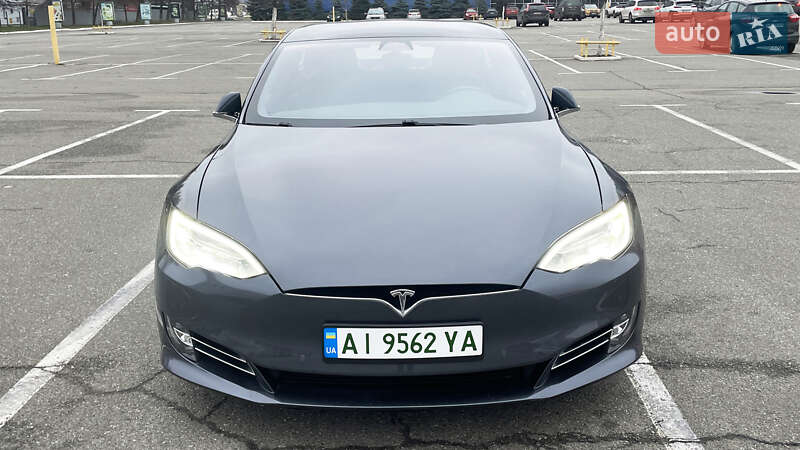 Лифтбек Tesla Model S 2018 в Киеве фото 9 Лифтбек Tesla Model S 2018 в Киеве