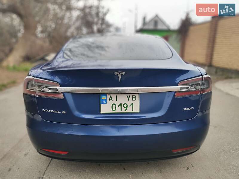 Лифтбек Tesla Model S 2017 в Киеве фото 21 Лифтбек Tesla Model S 2017 в Киеве