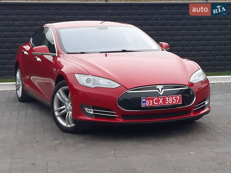 Лифтбек Tesla Model S 2014 в Ровно