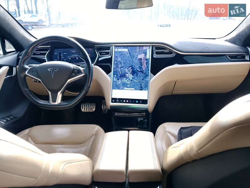 Лифтбек Tesla Model S 2014 в Киеве фото 17 Лифтбек Tesla Model S 2014 в Киеве