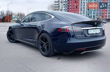 Лифтбек Tesla Model S 2014 в Киеве