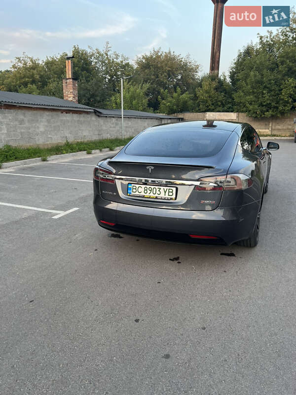 Лифтбек Tesla Model S 2016 в Львове фото 9 Лифтбек Tesla Model S 2016 в Львове