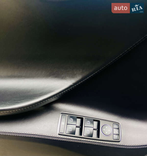 Лифтбек Tesla Model S 2016 в Луцке фото 45 Лифтбек Tesla Model S 2016 в Луцке