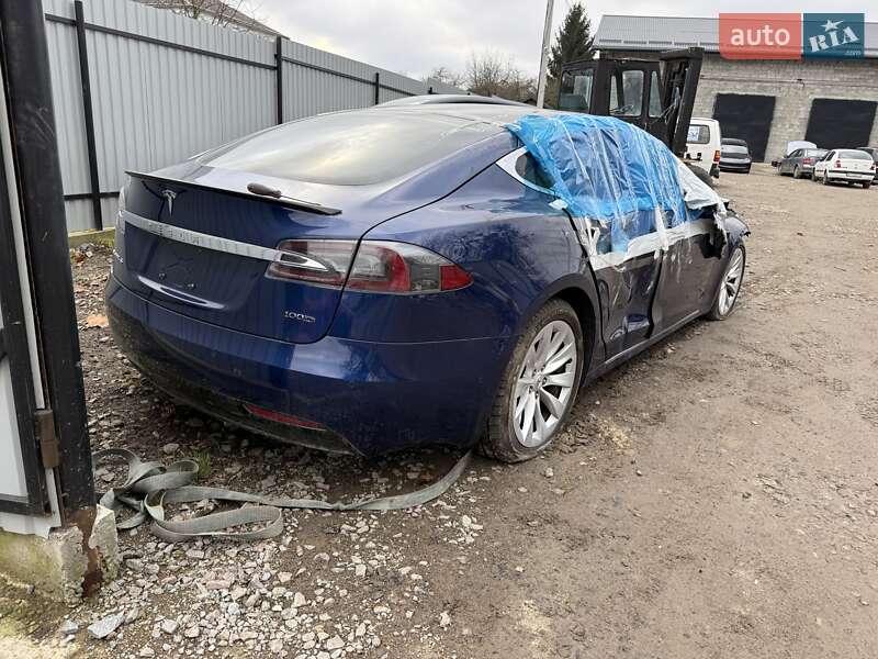 Лифтбек Tesla Model S 2017 в Львове фото 2 Лифтбек Tesla Model S 2017 в Львове