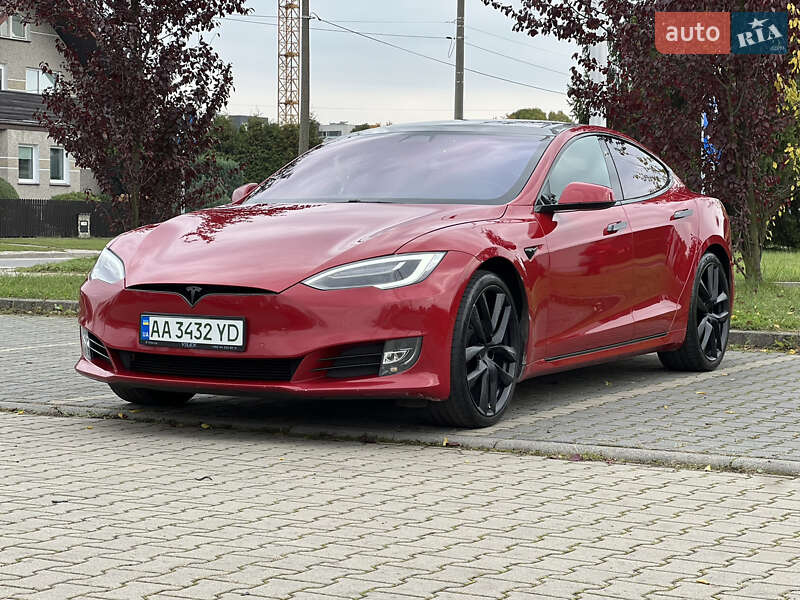 Лифтбек Tesla Model S 2018 в Львове фото 6 Лифтбек Tesla Model S 2018 в Львове