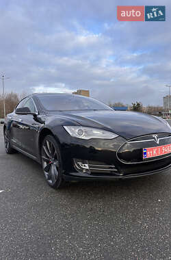 Ліфтбек Tesla Model S 2014 в Києві