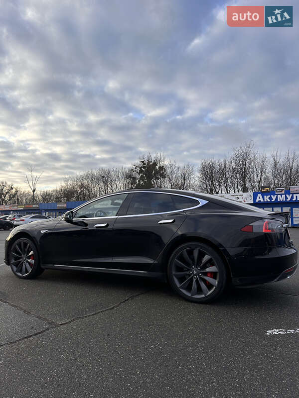 Лифтбек Tesla Model S 2014 в Киеве фото 8 Лифтбек Tesla Model S 2014 в Киеве