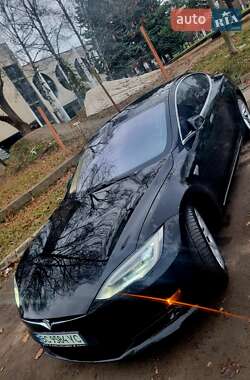 Лифтбек Tesla Model S 2016 в Львове