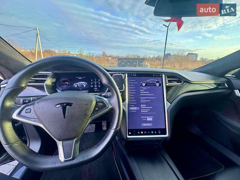 Лифтбек Tesla Model S 2016 в Львове фото 9 Лифтбек Tesla Model S 2016 в Львове