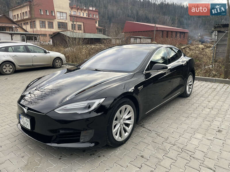 Tesla Model S 2016