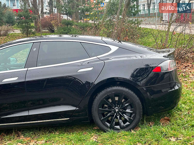 Лифтбек Tesla Model S 2019 в Киеве фото 11 Лифтбек Tesla Model S 2019 в Киеве