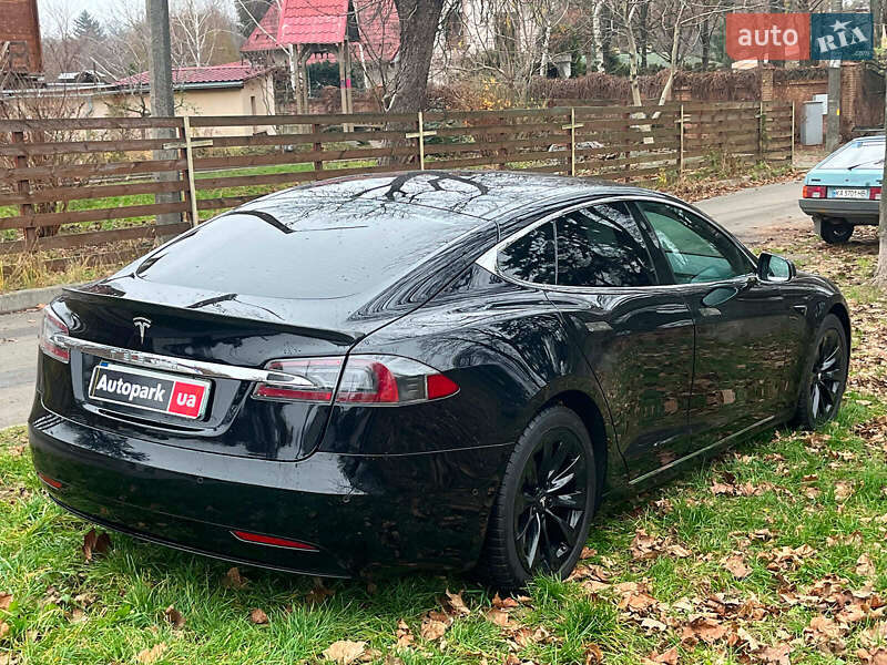 Лифтбек Tesla Model S 2019 в Киеве фото 6 Лифтбек Tesla Model S 2019 в Киеве
