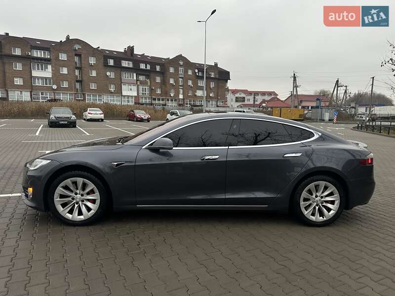 Лифтбек Tesla Model S 2018 в Киеве фото 2 Лифтбек Tesla Model S 2018 в Киеве
