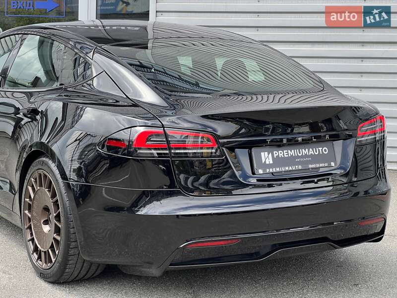 Лифтбек Tesla Model S 2023 в Киеве фото 10 Лифтбек Tesla Model S 2023 в Киеве