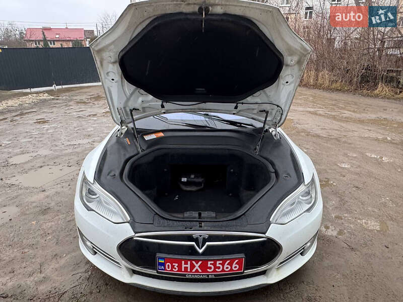 Лифтбек Tesla Model S 2014 в Львове фото 22 Лифтбек Tesla Model S 2014 в Львове