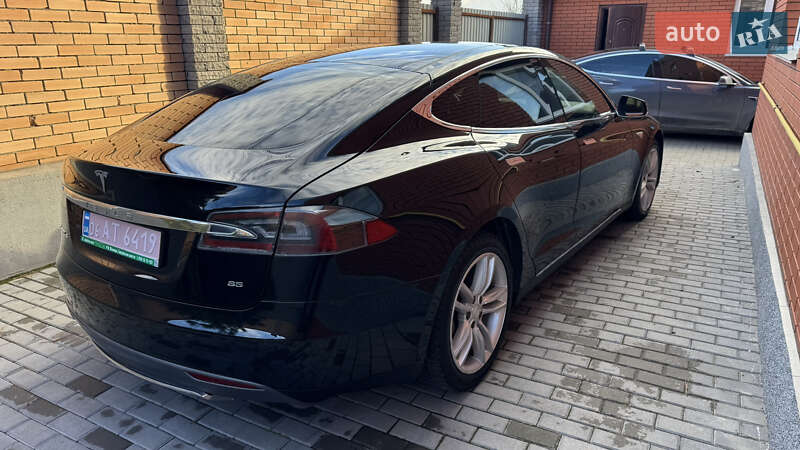 Лифтбек Tesla Model S 2013 в Виннице фото 10 Лифтбек Tesla Model S 2013 в Виннице