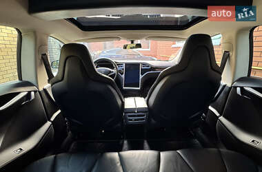 Лифтбек Tesla Model S 2013 в Виннице