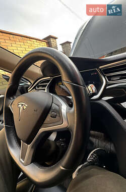 Лифтбек Tesla Model S 2013 в Виннице