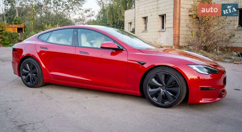Лифтбек Tesla Model S 2022 в Киеве фото 10 Лифтбек Tesla Model S 2022 в Киеве