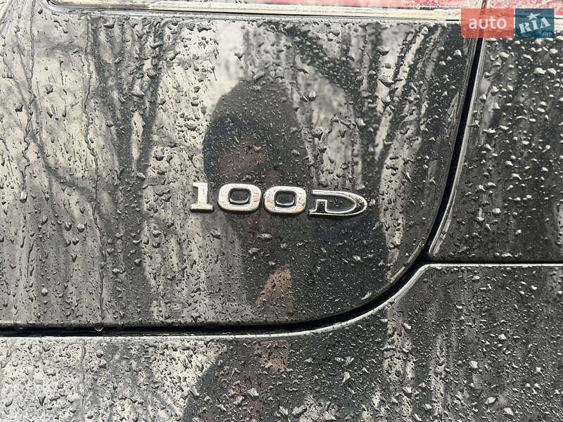 Лифтбек Tesla Model S 2017 в Хмельницком