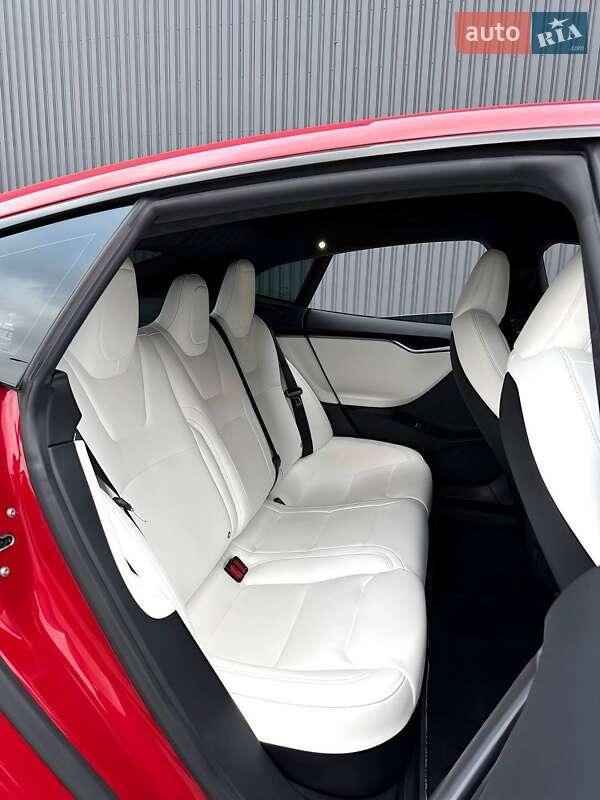 Лифтбек Tesla Model S 2020 в Харькове