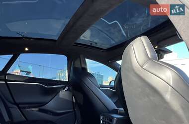 Лифтбек Tesla Model S 2017 в Киеве