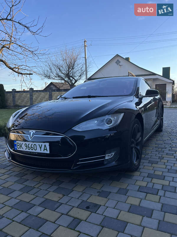Лифтбек Tesla Model S 2013 в Корце фото 3 Лифтбек Tesla Model S 2013 в Корце