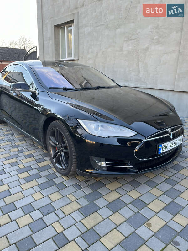 Лифтбек Tesla Model S 2013 в Корце фото 4 Лифтбек Tesla Model S 2013 в Корце