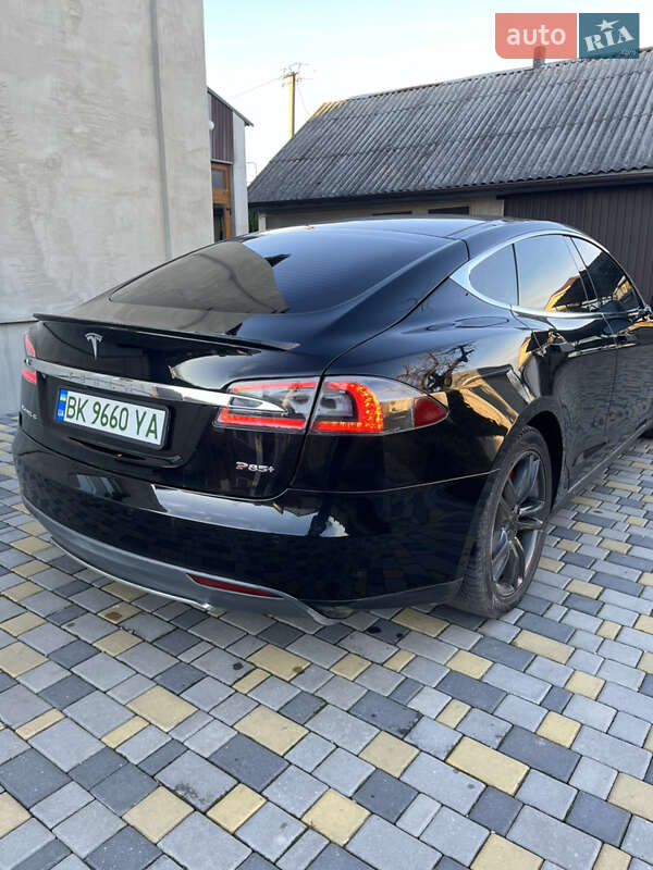 Лифтбек Tesla Model S 2013 в Корце фото 10 Лифтбек Tesla Model S 2013 в Корце
