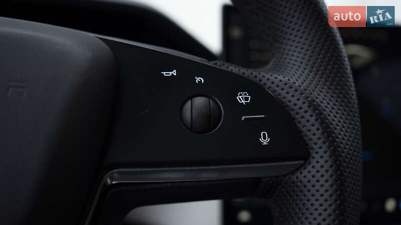 Лифтбек Tesla Model S 2021 в Киеве фото 31 Лифтбек Tesla Model S 2021 в Киеве