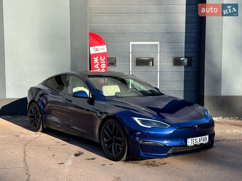 Лифтбек Tesla Model S 2022 в Киеве