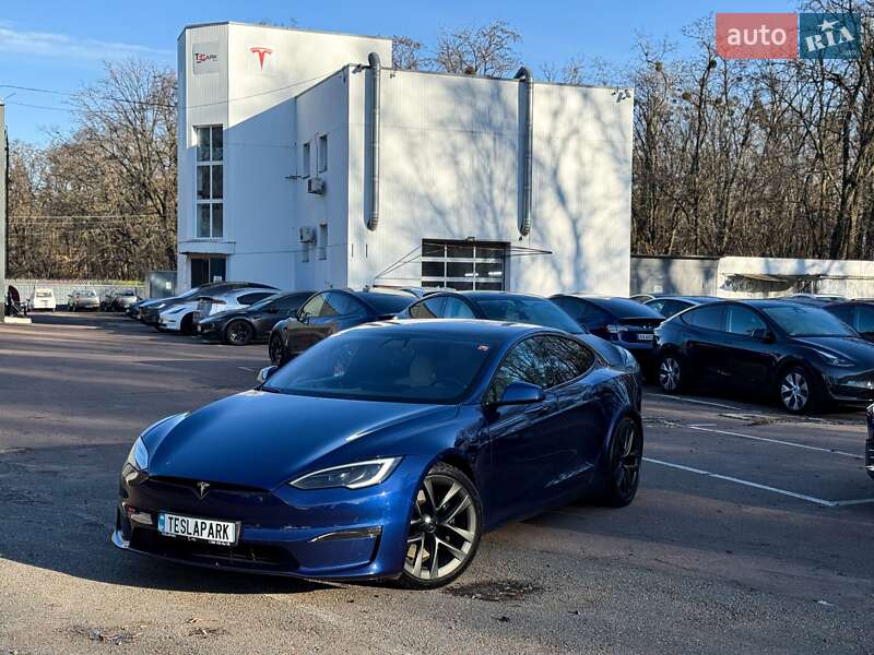 Лифтбек Tesla Model S 2022 в Киеве
