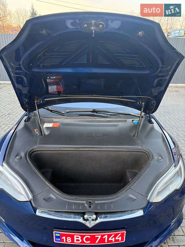 Лифтбек Tesla Model S 2018 в Ровно фото 12 Лифтбек Tesla Model S 2018 в Ровно