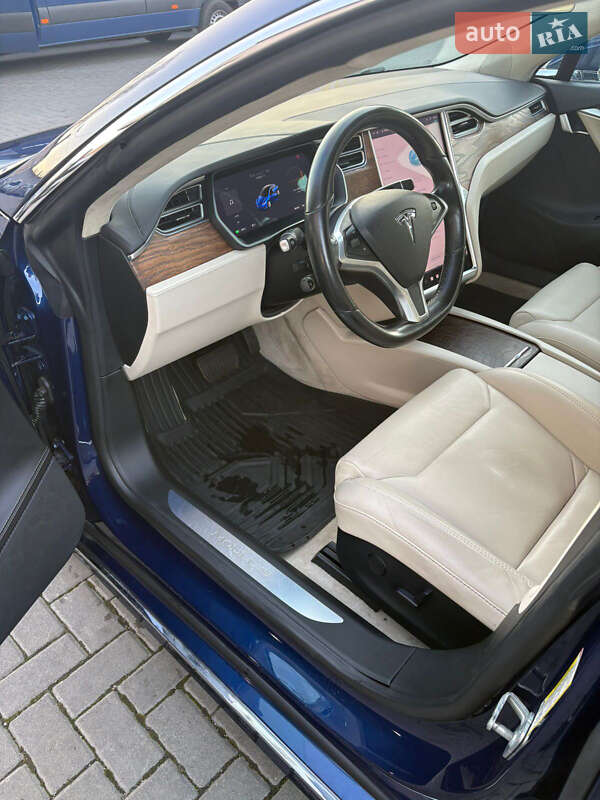 Лифтбек Tesla Model S 2018 в Ровно фото 16 Лифтбек Tesla Model S 2018 в Ровно