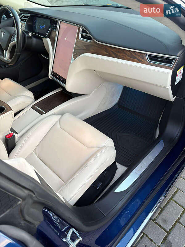Лифтбек Tesla Model S 2018 в Ровно фото 18 Лифтбек Tesla Model S 2018 в Ровно