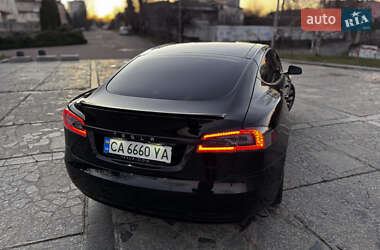 Лифтбек Tesla Model S 2017 в Черкассах
