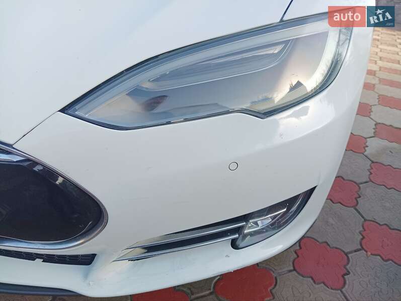 Лифтбек Tesla Model S 2014 в Днепре фото 12 Лифтбек Tesla Model S 2014 в Днепре